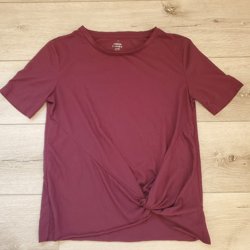 Red relaxed T-shirt ‼️2/$20‼️